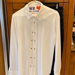 Women’s dress shirt